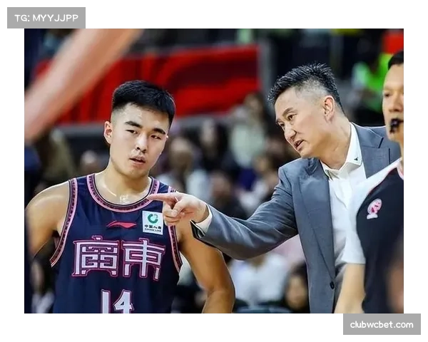 杜锋关键球战术设计受质疑 广东末节进攻瘫痪暴露体系问题